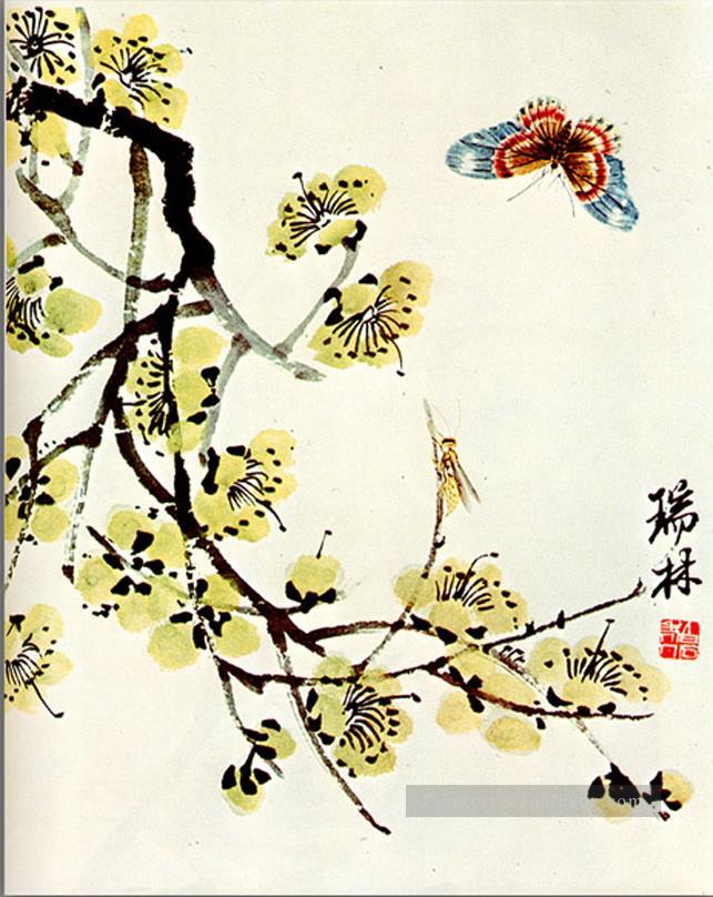 Papillon Qi Baishi et fleuri plu classique traditionnel Peintures à l'huile